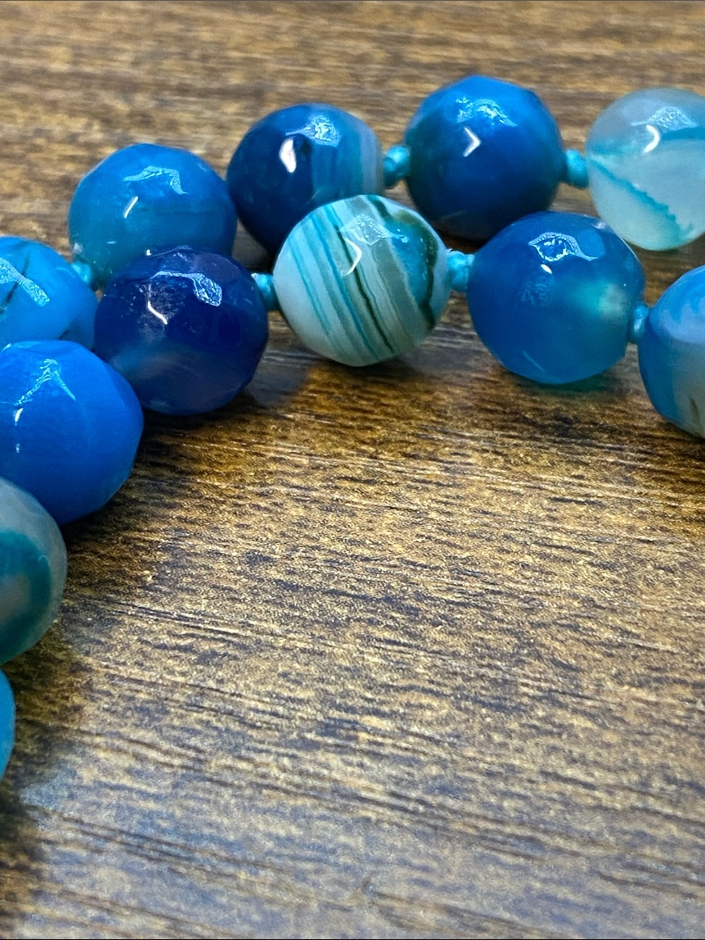 Blue Banded Agate Beaded Necklace 18 inch hand knotted Aprilsplace - Picture 5 of 5